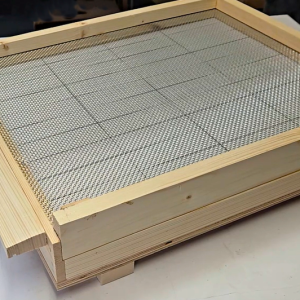 Beehive - Bottom Entry Board Screened & Insulated